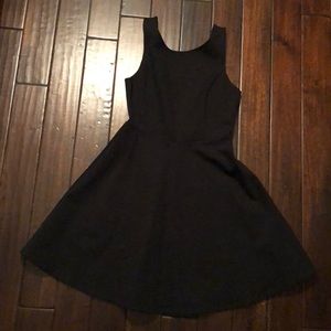 Lulu’s little black dress